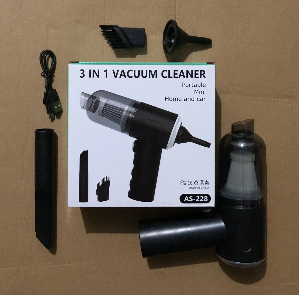3-in-1 Portable Cordless Vacuum Cleaner – Mini Handheld